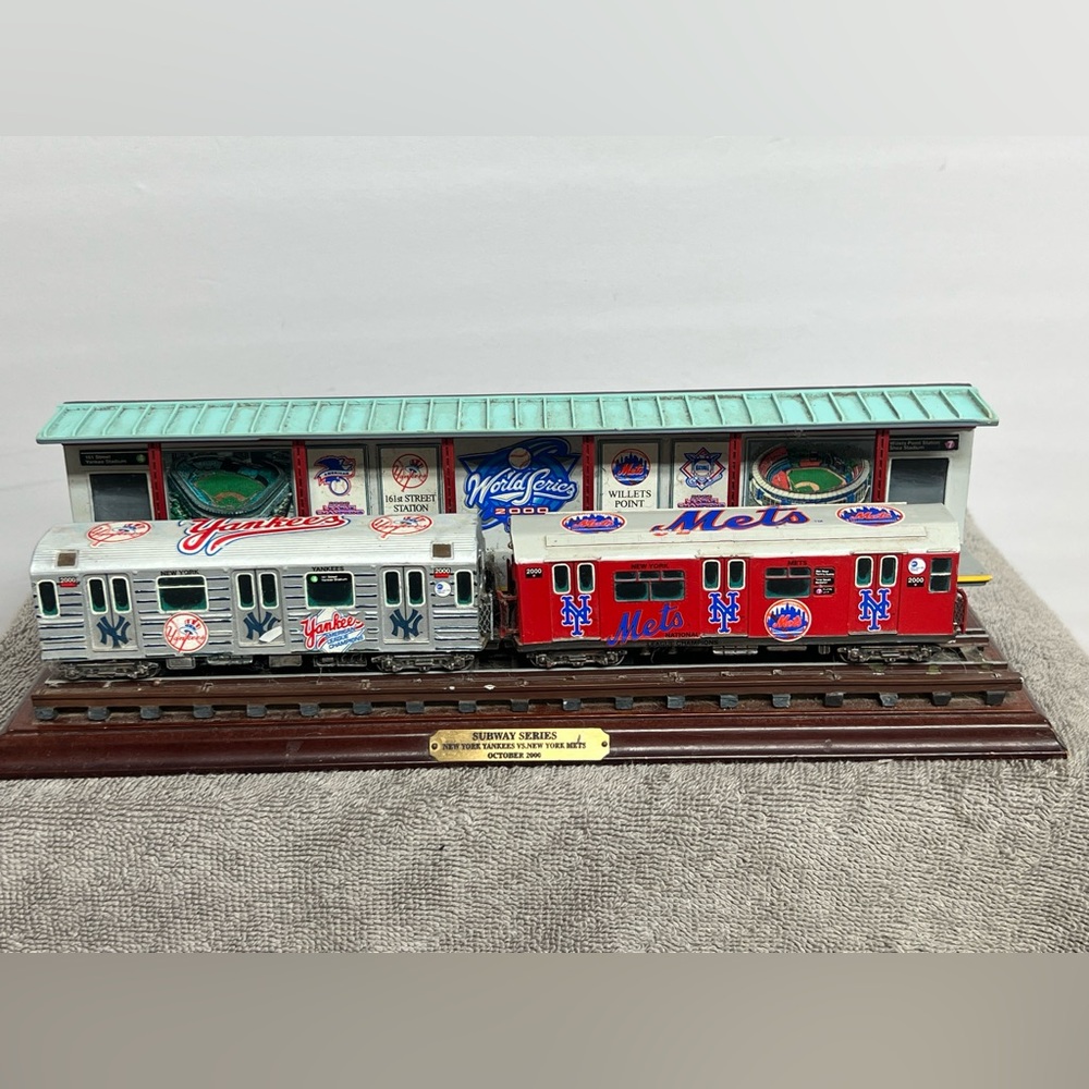 2000 The Subway Series World Series New York Mets & Yankees Danbury Mint Vintage